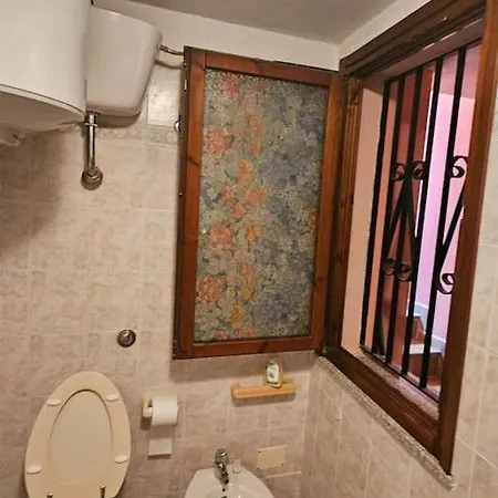 아파트 Bel Seminterrato Con Finestre *