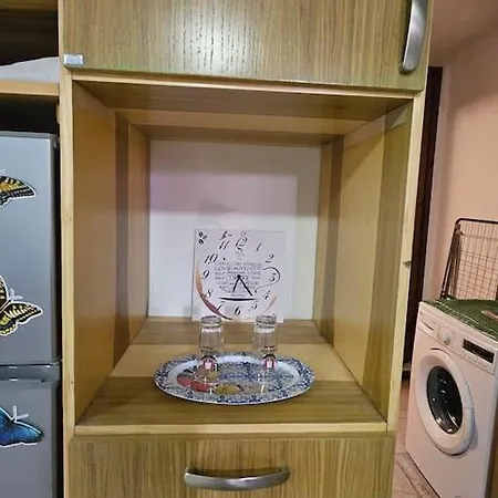 Bel Seminterrato Con Finestre דירה *