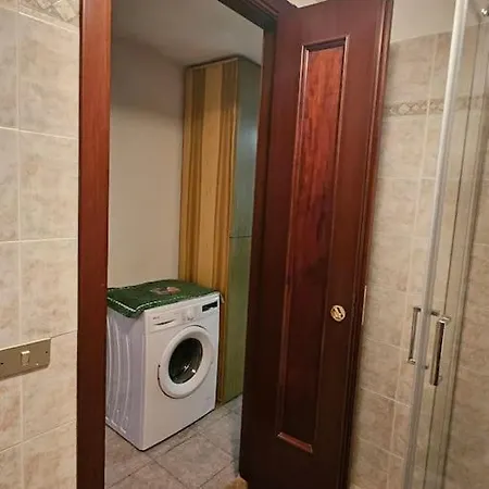 Bel Seminterrato Con Finestre