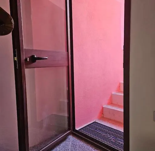 Bel Seminterrato Con Finestre Віллазімьюс